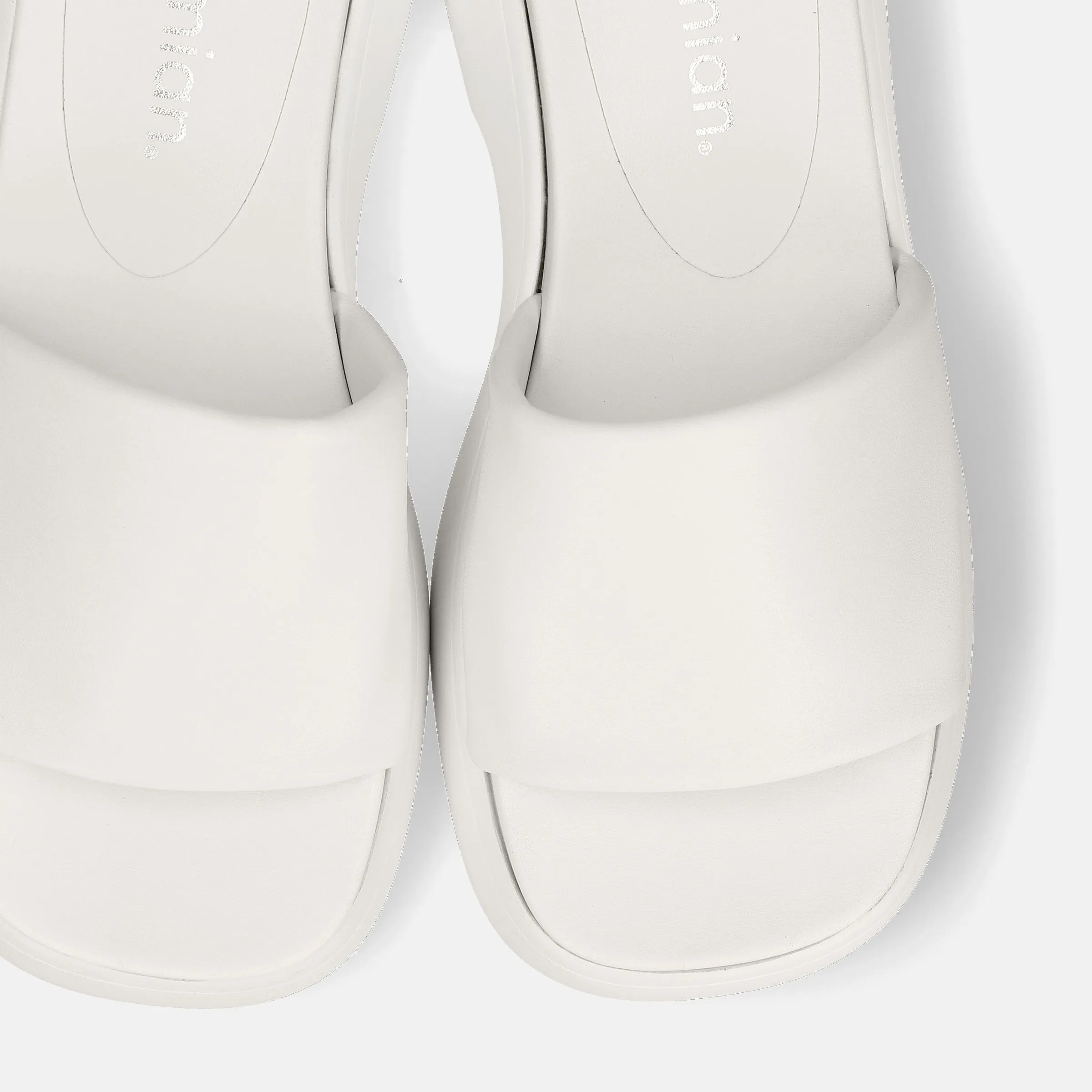 20% OFF: 2024SS: Thick-soled platform sandals (m10bn12) White