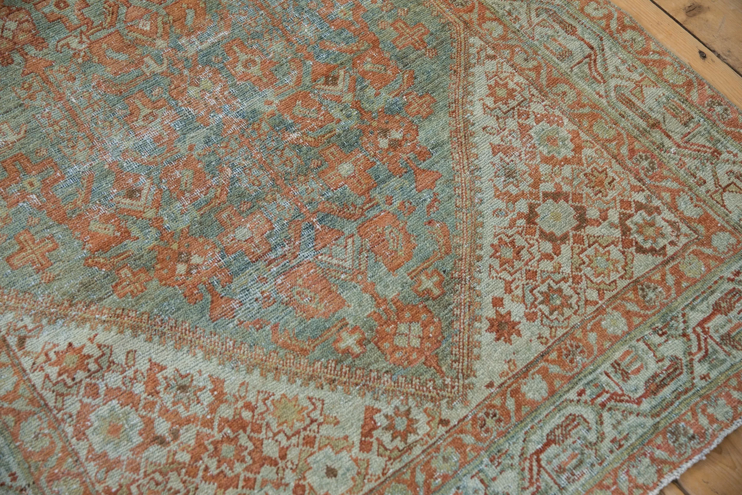 4x7.5 Antique Distressed Serbend Rug