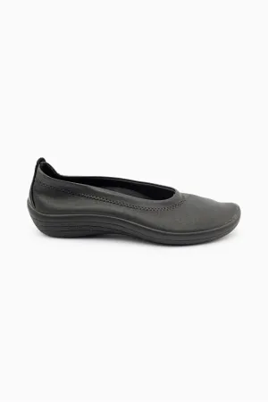 Arcopedico 'Guaji Ballet' - Black