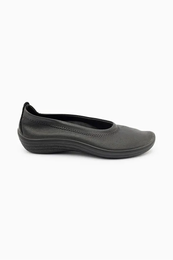 Arcopedico 'Guaji Ballet' - Black