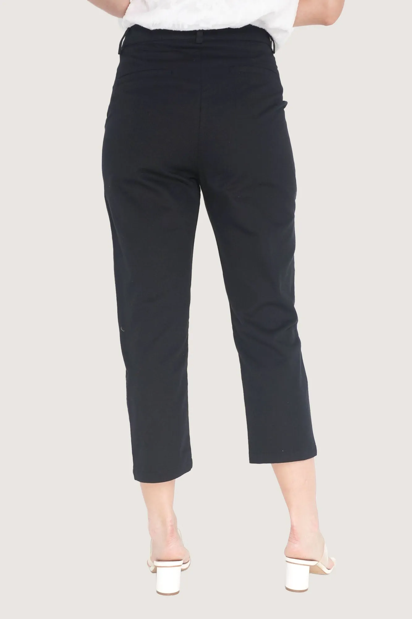 Closet Staples Cropped Ankle Length Trousers