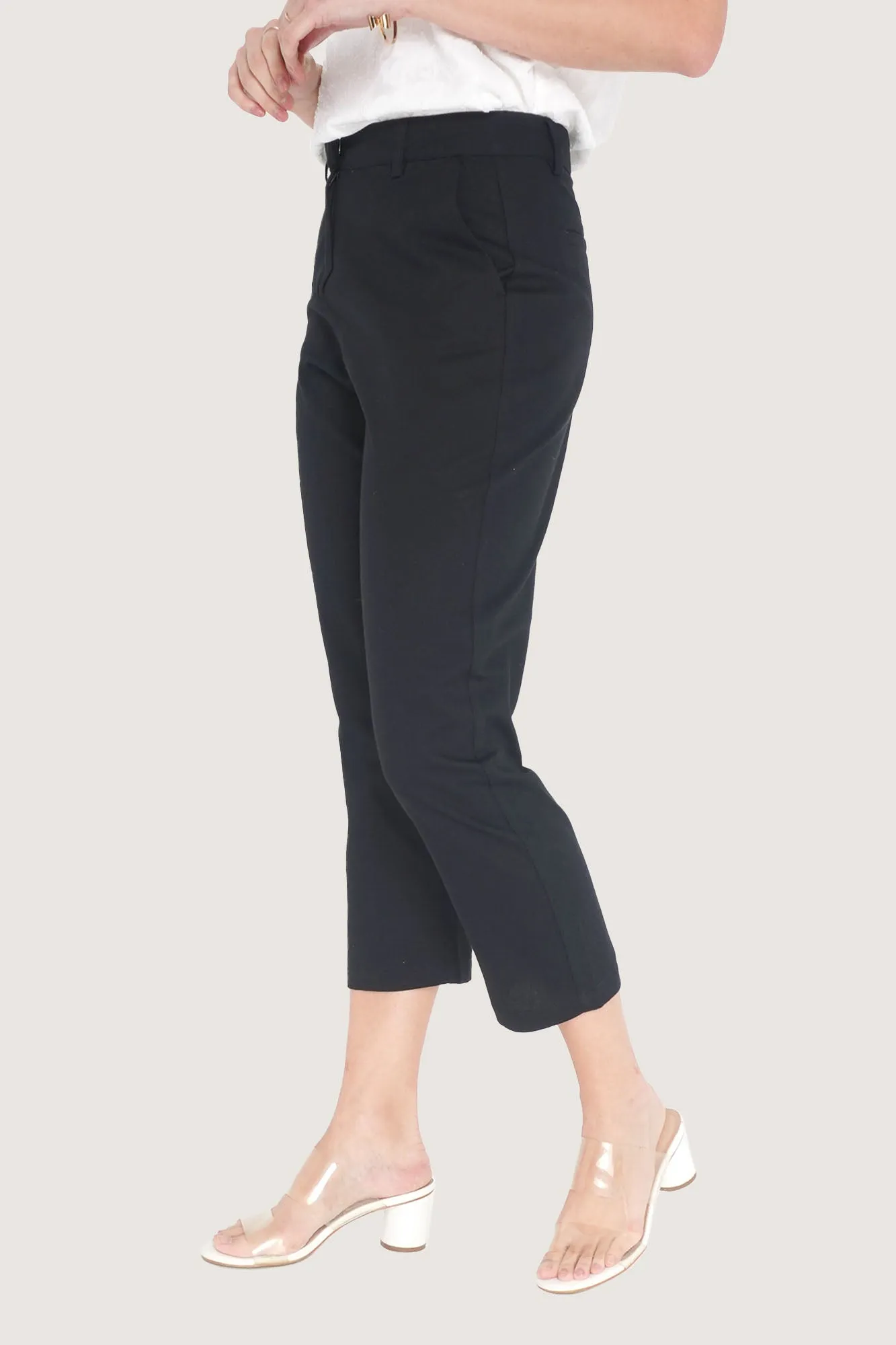 Closet Staples Cropped Ankle Length Trousers