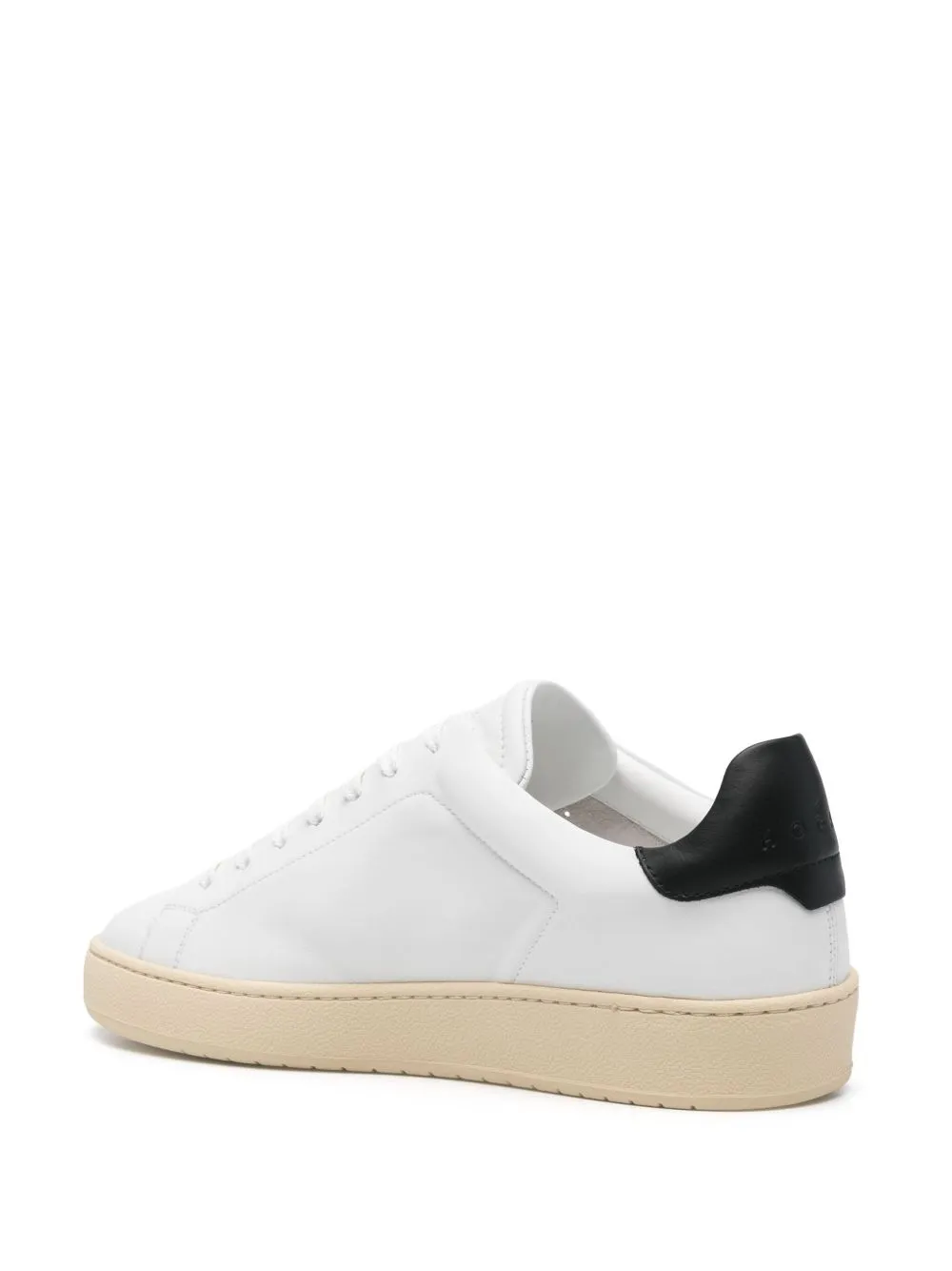H672 leather sneakers