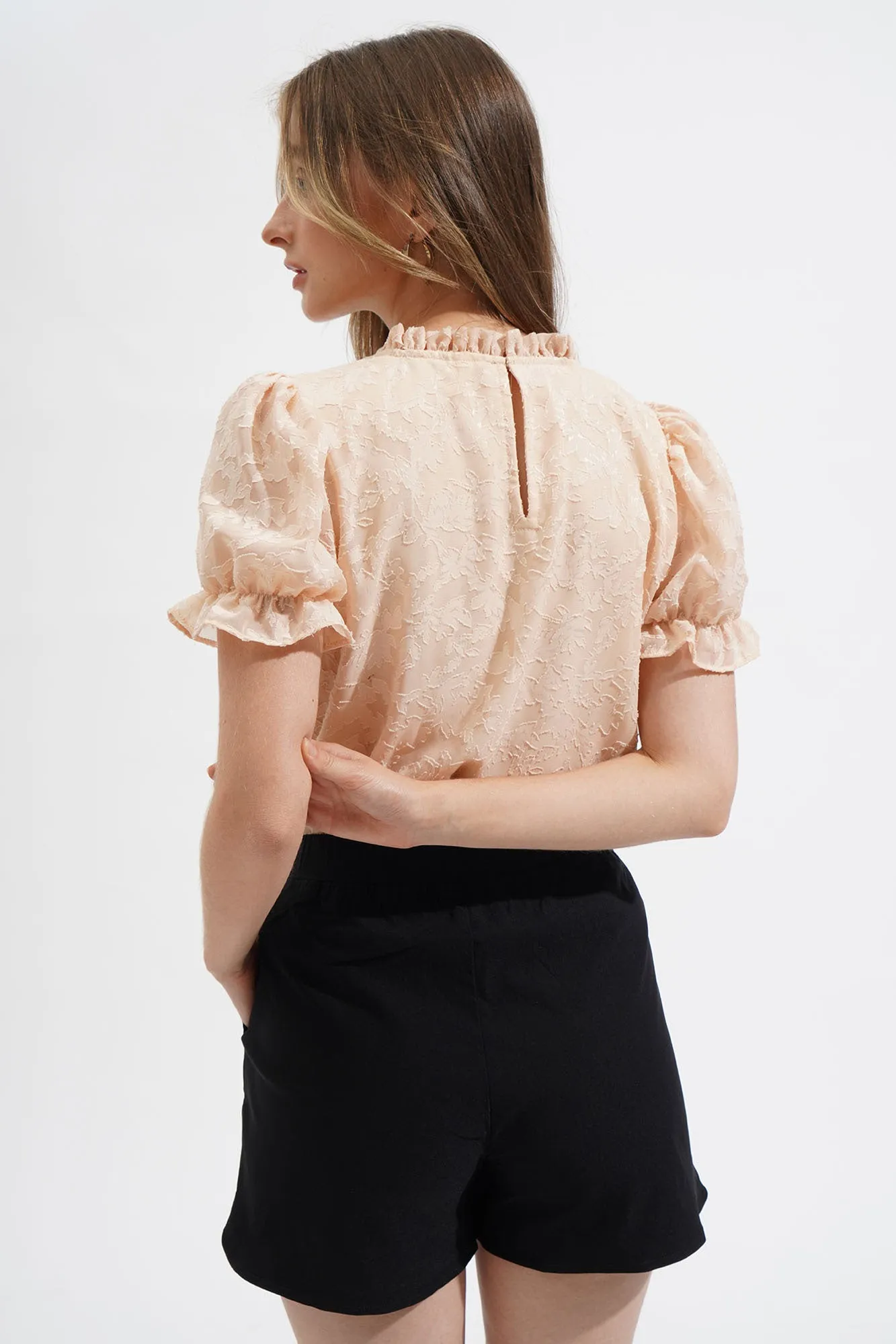 Jacquard Neck Trim Puff Sleeve Top