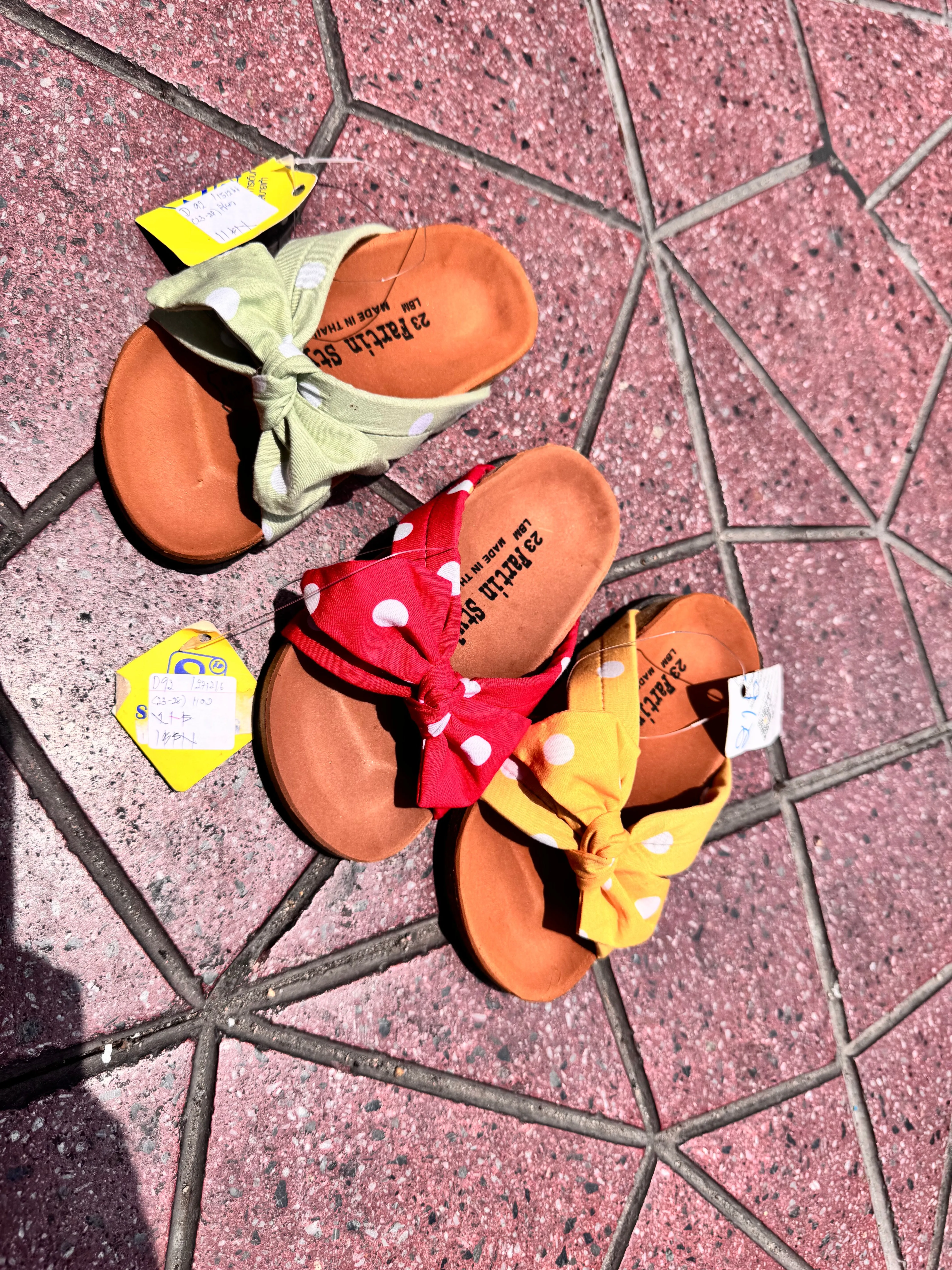 Kids polka slippers