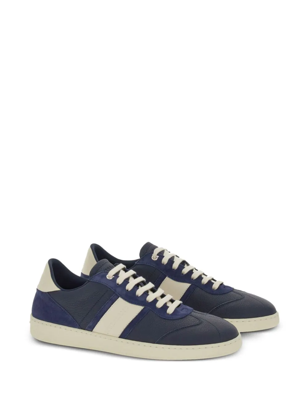 Leather sneakers