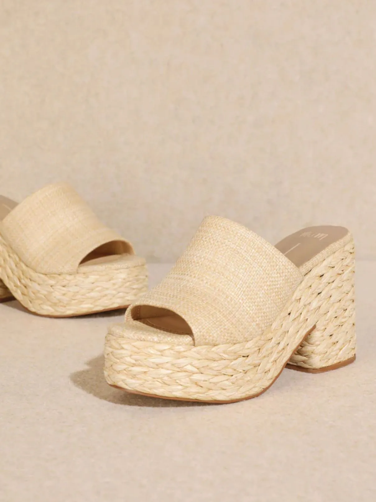 Mi.iM Shoes Ashlyn Platform Sandal in Natural Raffia