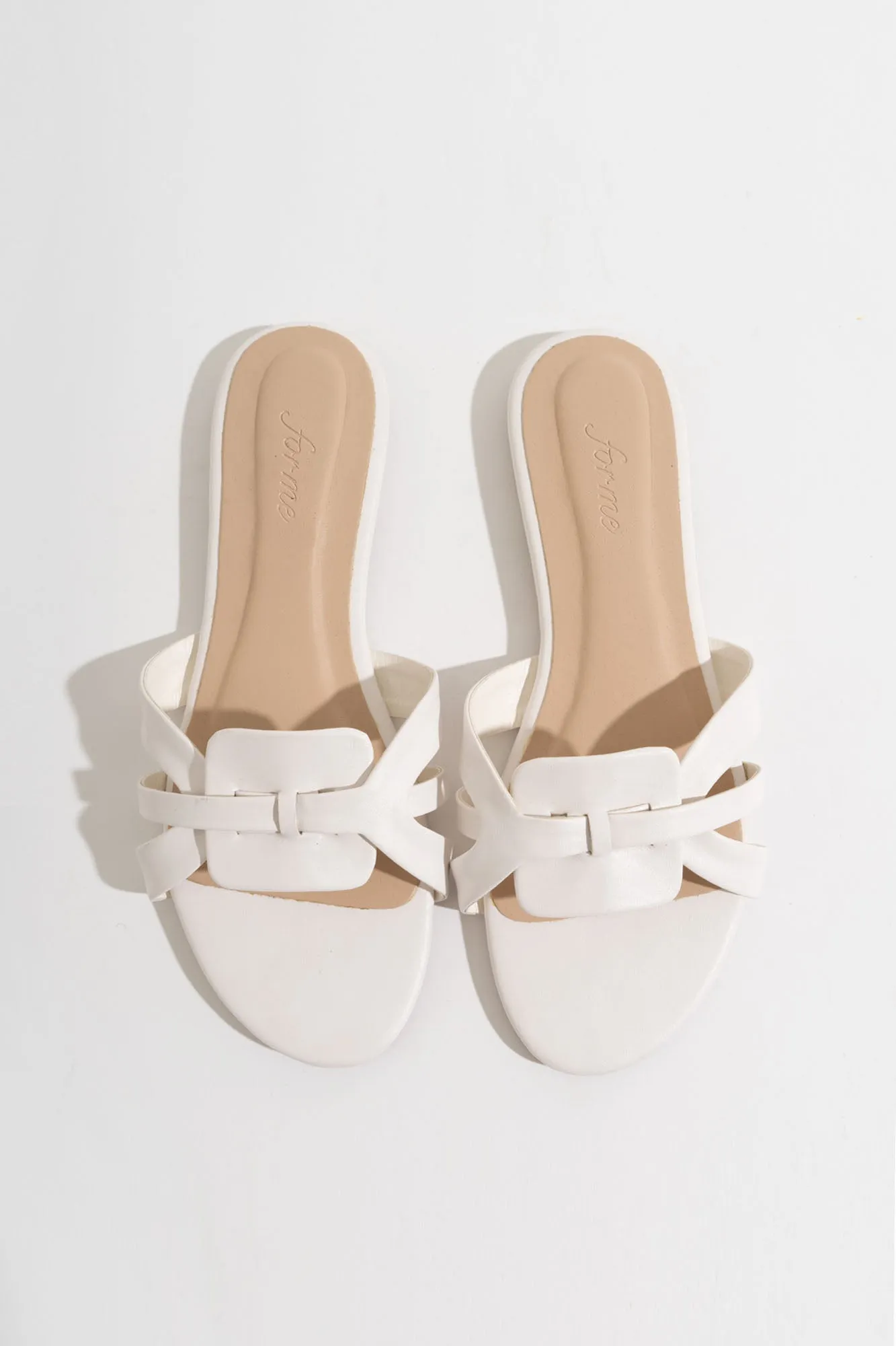 One Band Round Toe Sandals