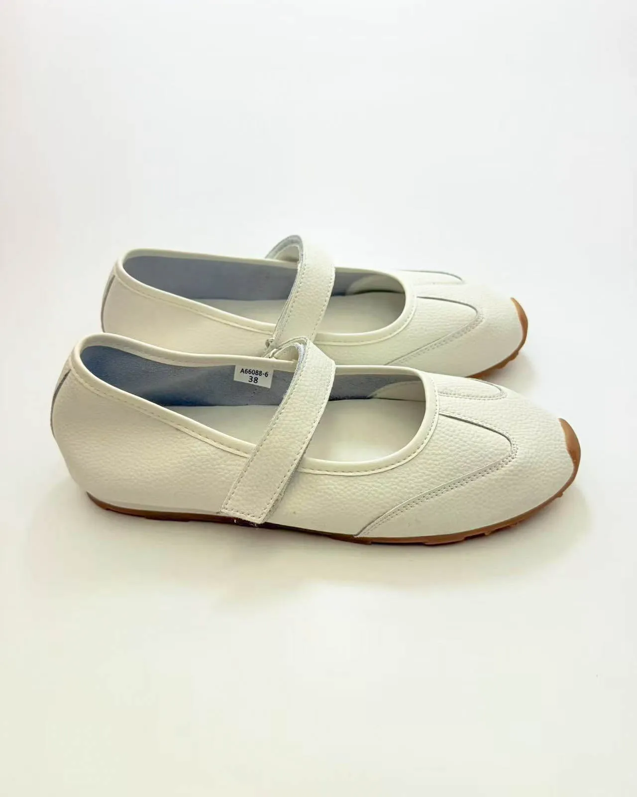 Round Toe Mary Jane Sneakers