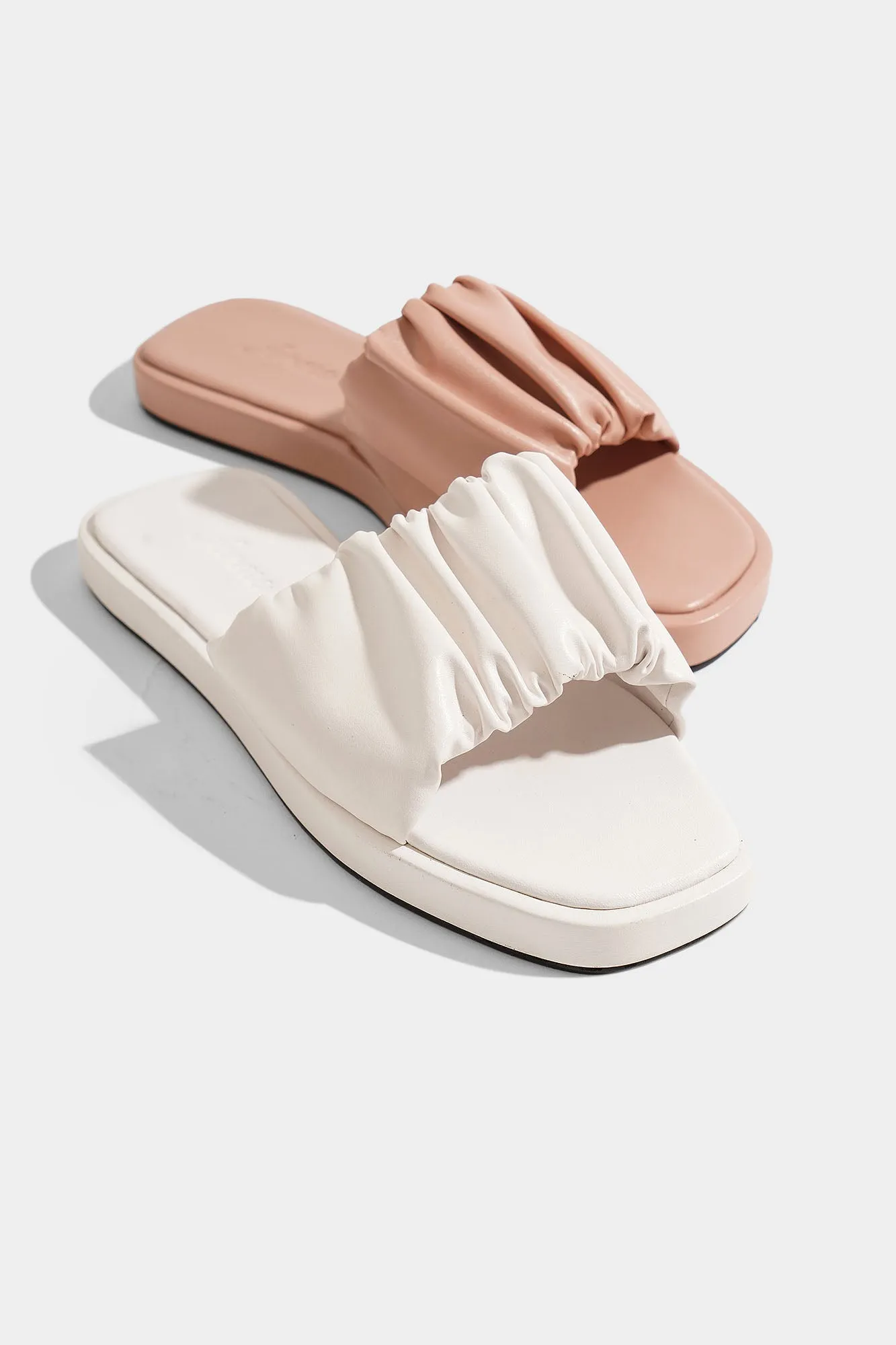Round Toe Ruched Sandals