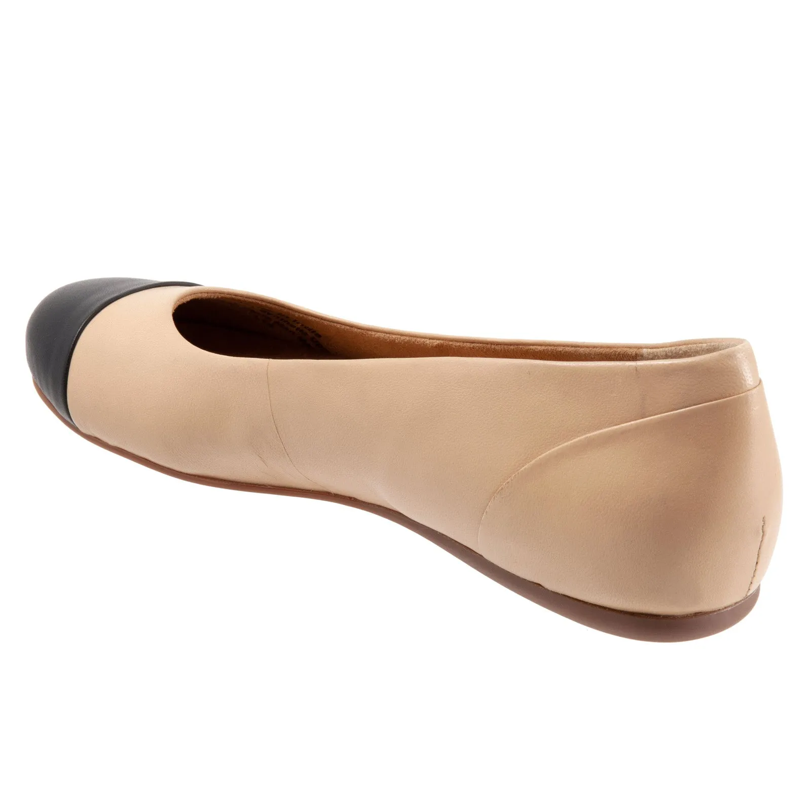 Softwalk Sonoma Cap Toe Womens Beige Extra Wide Ballet Flats Shoes