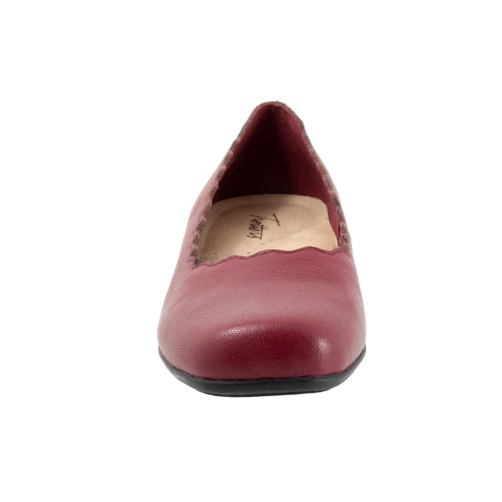 Trotters Sabine T2255-642 Womens Red Narrow Leather Ballet Flats Shoes